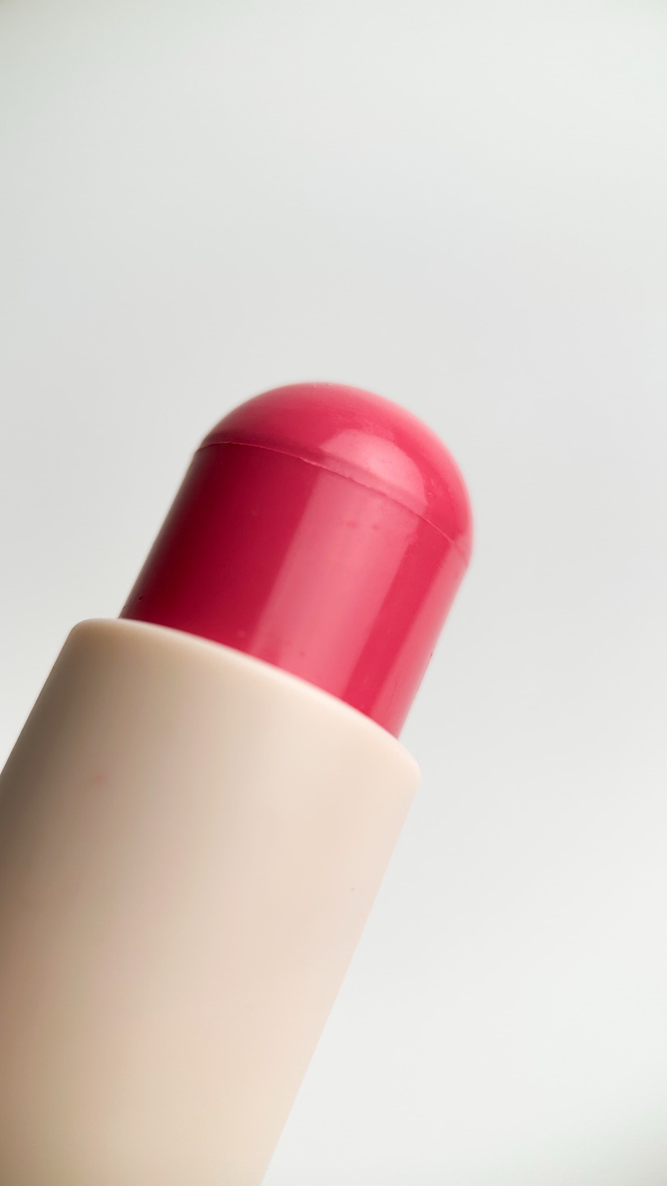 Румяна-стик для сияния 1